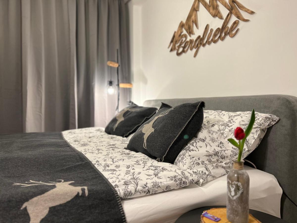 Wolfgangsee Ferienappartement „Bergliebe“ 스트로블 외부 사진